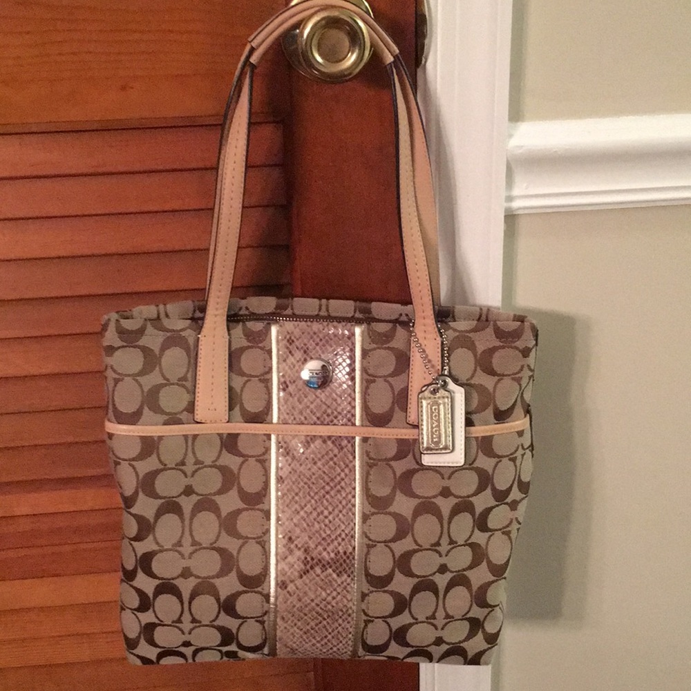 Coach Purse..never been used!